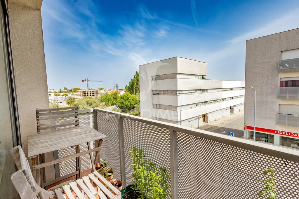 Rõdu - Bright T3 Apartment with Elevator in Clérigos