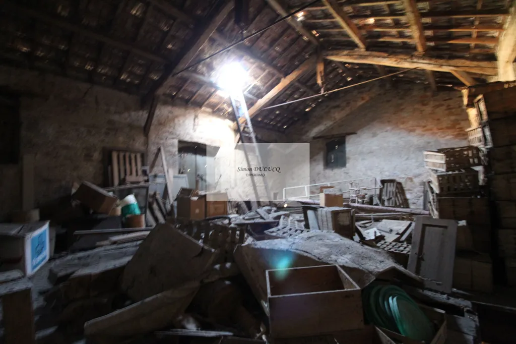 Pièces - Ensemble Immobilier avec Local Commercial à Saint-Affrique