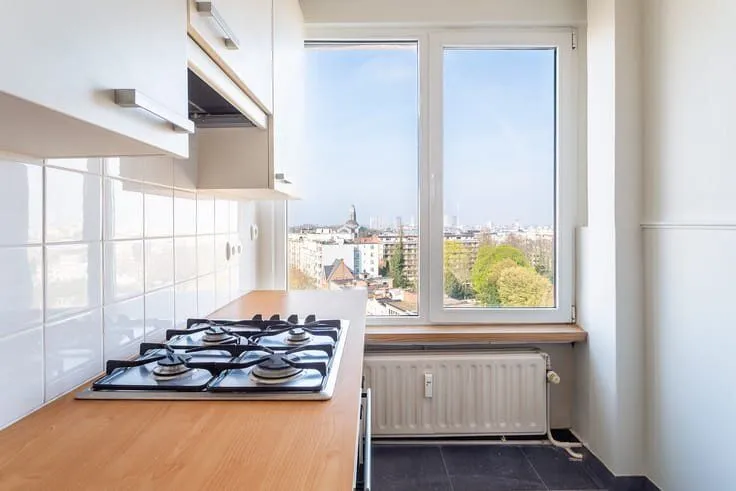 Kitchen - Apartment with Canal View in Antwerp