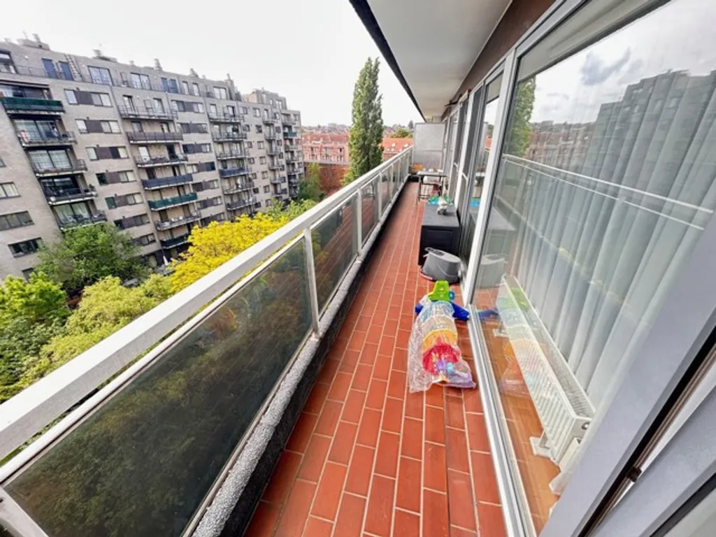 Balcon - Appartement 2 Chambres avec Terrasse à Uccle