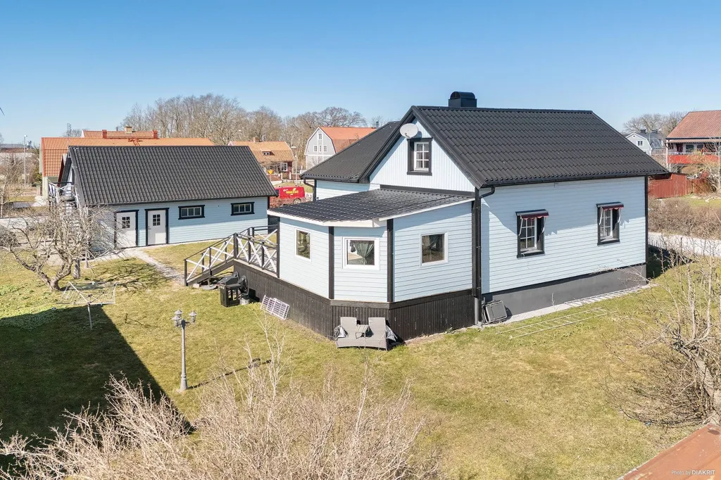 Vue aérienne - Characterful Villa with Separate Apartment in Klintehamn