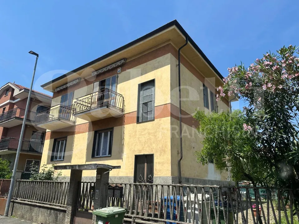 Extérieur - Rustic Bungalow with Balconies in Collegno