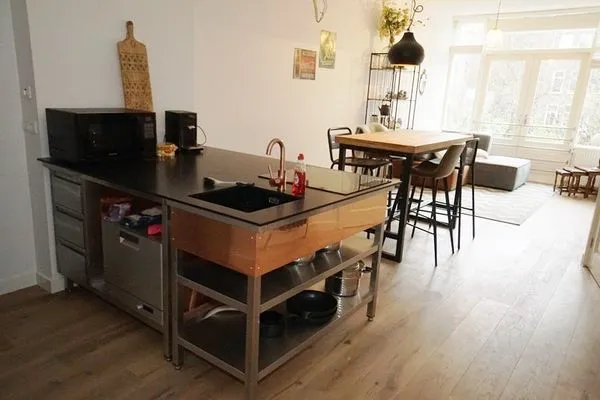 4-toaline korter asukohas Rotterdam