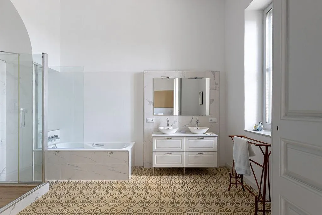 Salles de bain - Luxury Detached House with Chapel in Argentona
