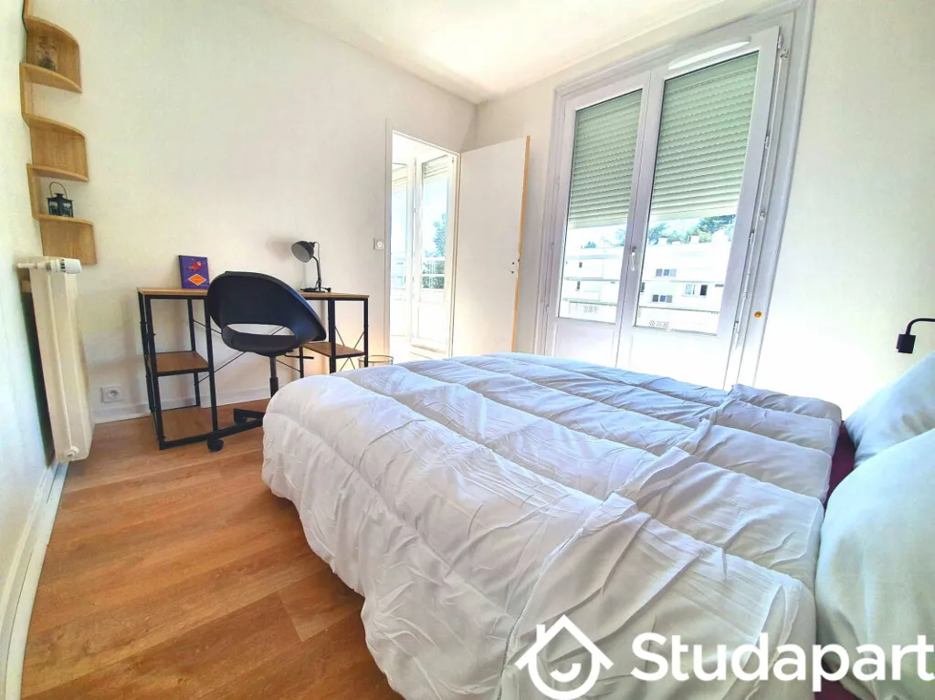 Chambres - Chambre en Colocation Moderne au Pied du Tram à Orléans