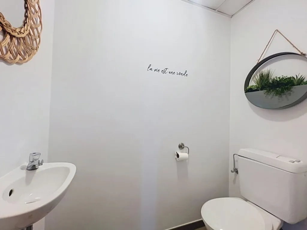 Vannitoad - Apartment with Terrace in Liège