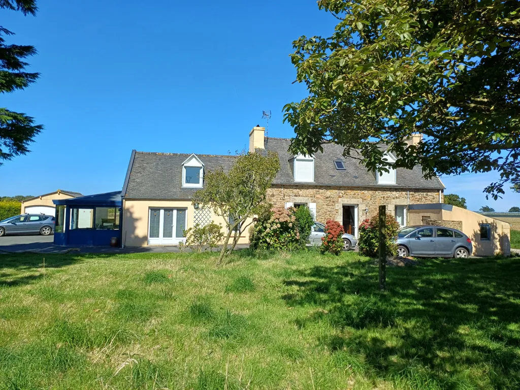 Extérieur - Propriété avec Deux Maisons et Jardin à Saint-Jean-du-Doigt