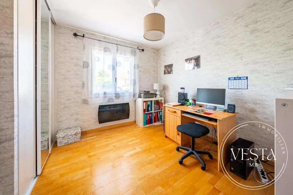 Kabinet - Spacious House with Pool in Couternon