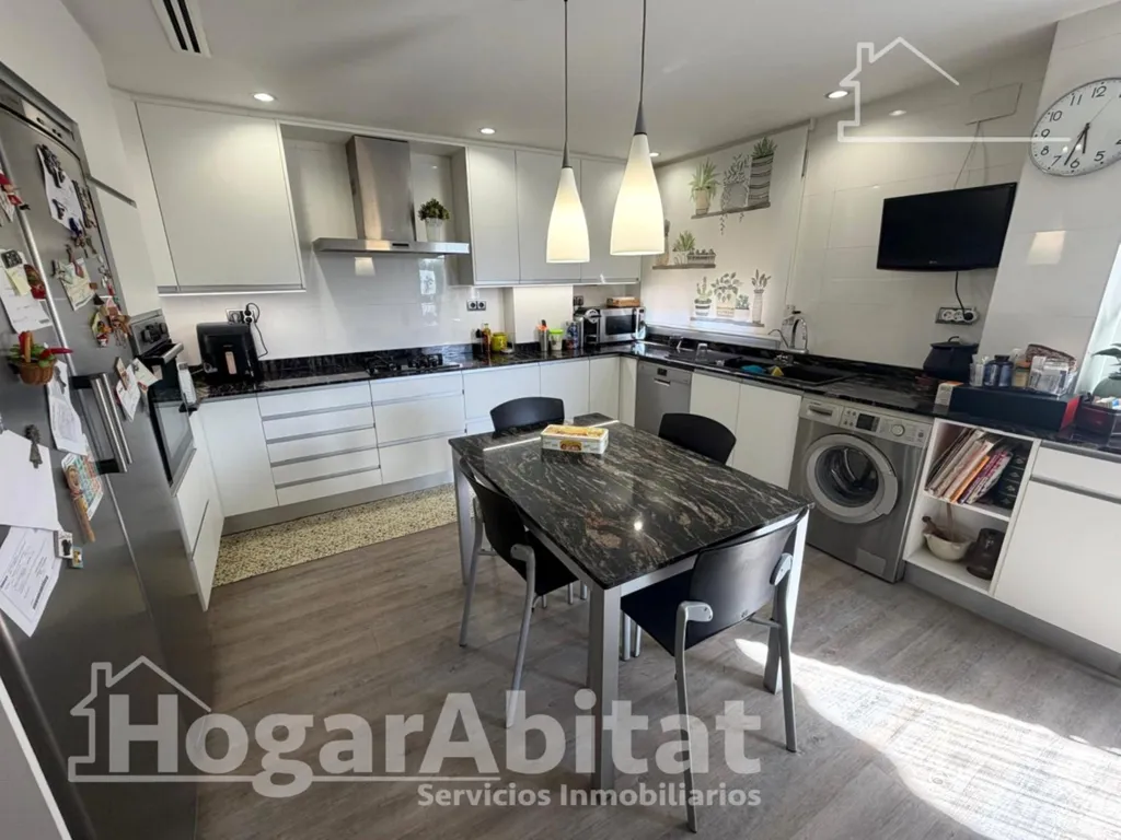 Köök - Reformed Apartment with Balcony in Valencia