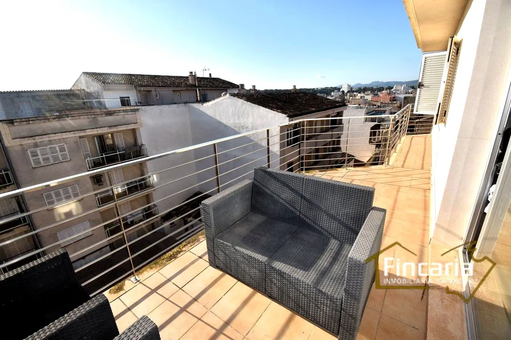Balcon - Penthouse with Bay View in Carrer Penyes
