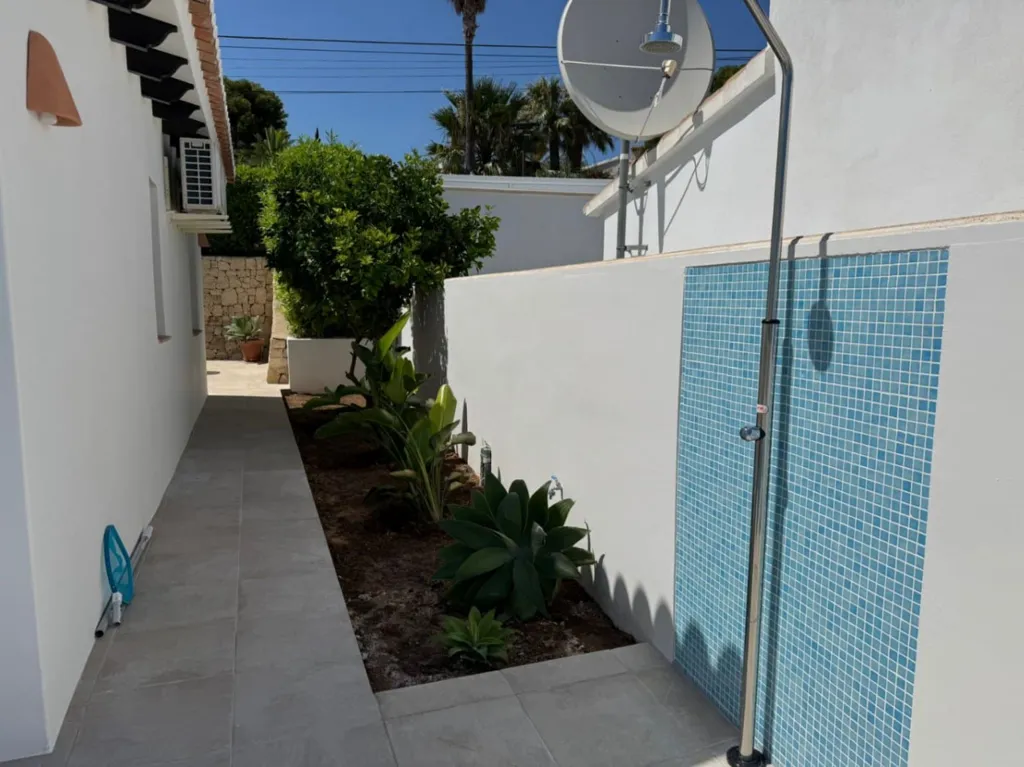 Aed - Renovated Villa with Sea View in Moraira