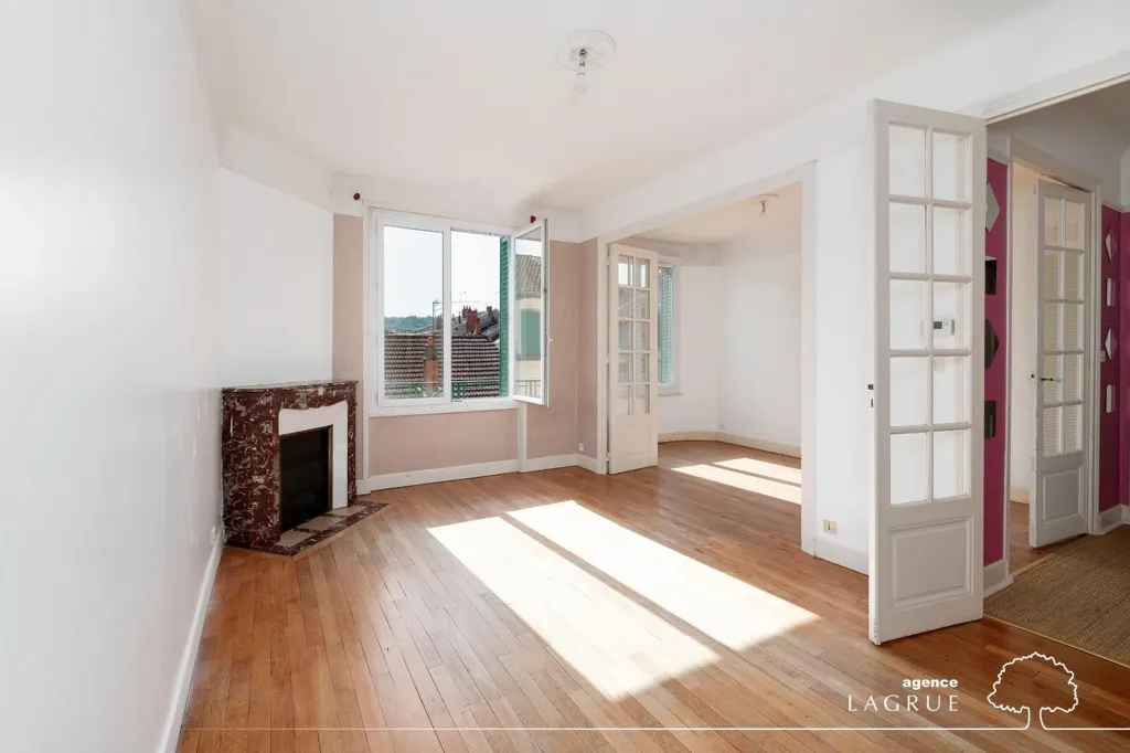 Elutuba - Bright 4-Piece Apartment in Vichy