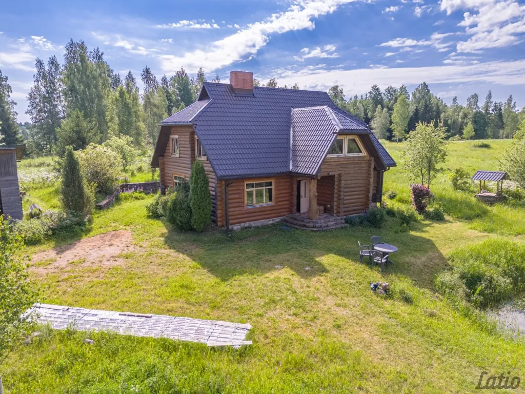 Vue aérienne - Wooden Cottage with Lake View in Cēsis District