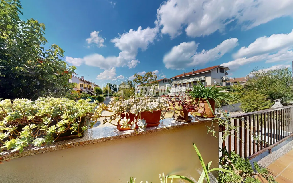 Terrasse - Three-Level Townhouse with Private Garden in Bra