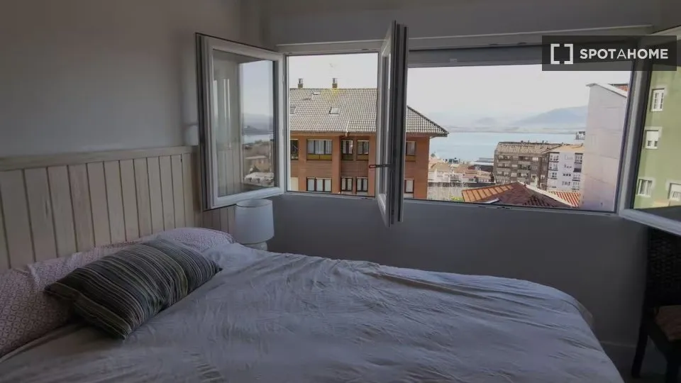 Bedrooms - 2-Bedroom Apartment with Terrace in Santander