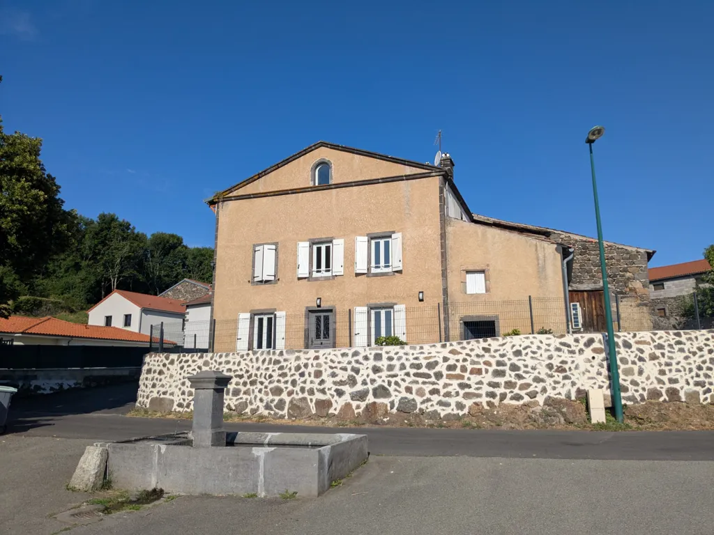 Esterno - Restored House with Garden in Orcines