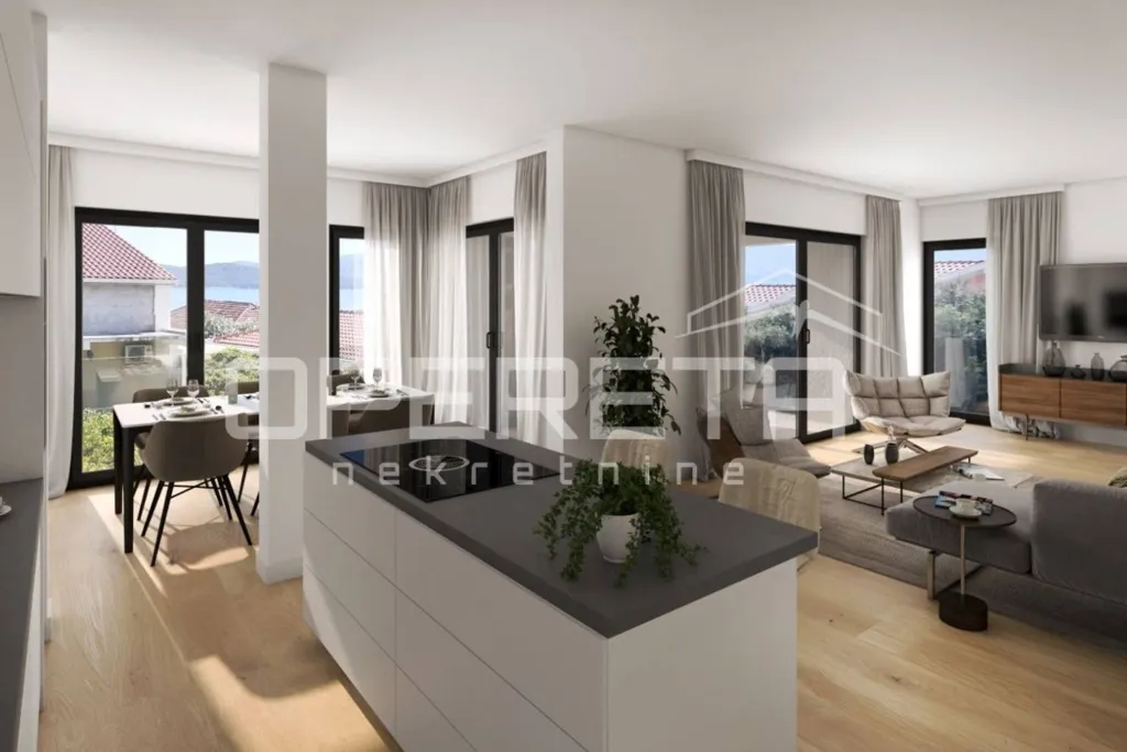 Spacious Two-Bedroom Apartment with Private Garden in Orebić