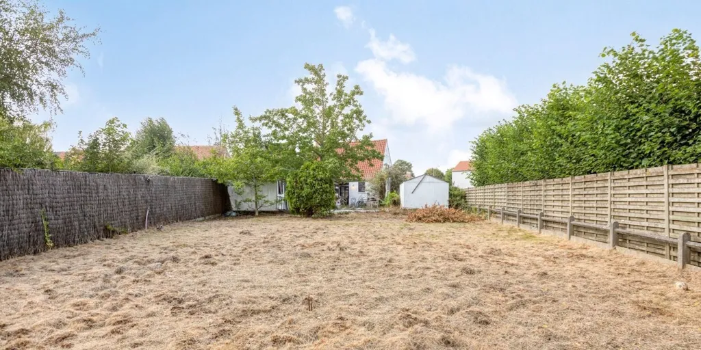 Jardin - Maison à Rénover dans un Cadre Calme à Wevelgem