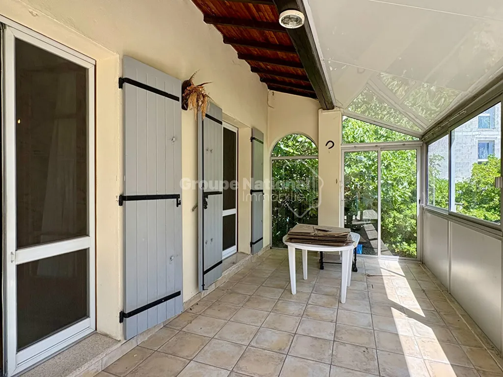 Terrasse - Villa de Plain Pieds dans une Impasse Calme à Arles