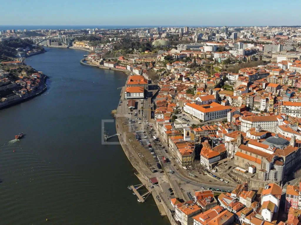 Õhuvaade - T2 Apartment with Balcony in Porto