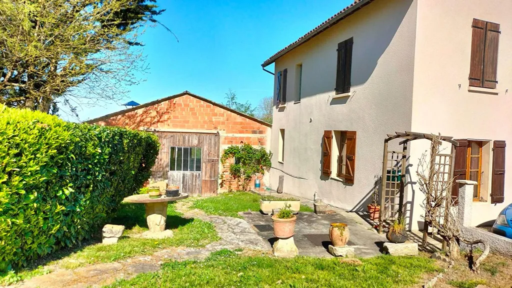 Giardino - Maison with Double Garage in Mauvezin