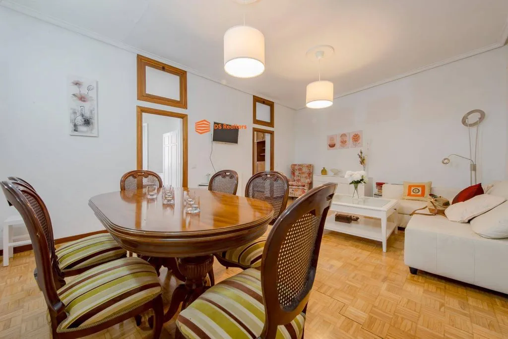 Salle à manger - Luxury Apartment with Balconies in Madrid Centre