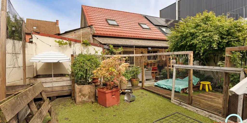 Aed - Renovated House with Garden in Erembodegem