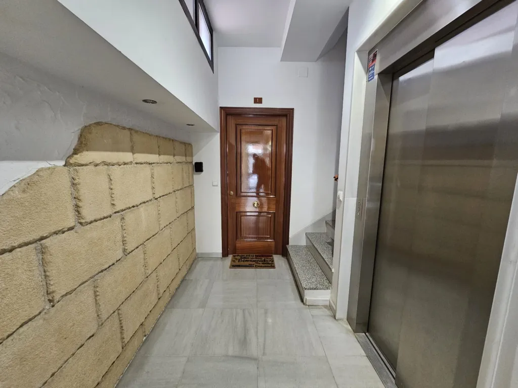 Esik - Apartment with Terrace in Central Córdoba