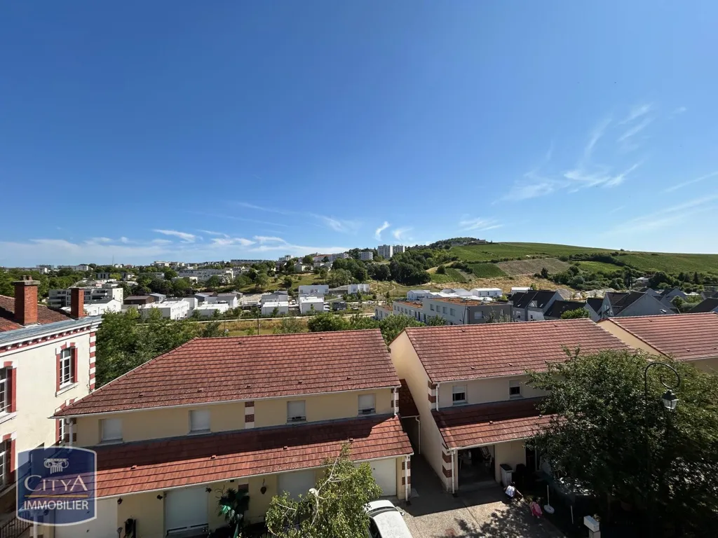 Balcone - Modern Apartment with Parking in Épernay