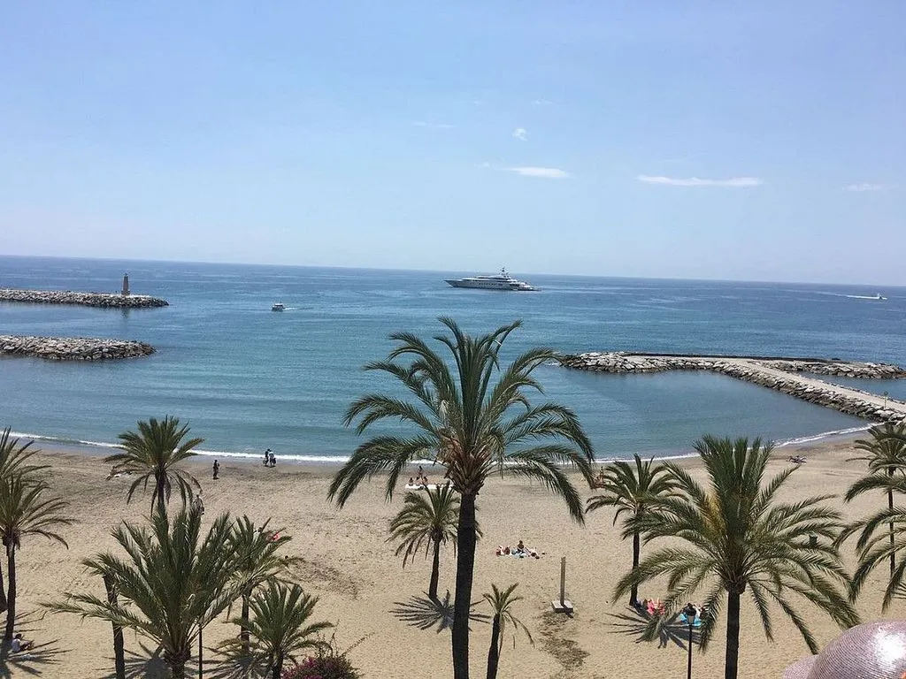 Penthouse with Pool in Casco Antiguo, Marbella