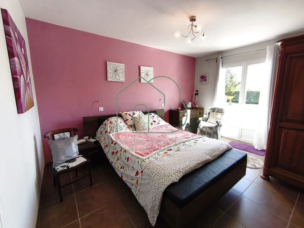 Chambres - Maison Contemporaine avec Piscine à Flagnac