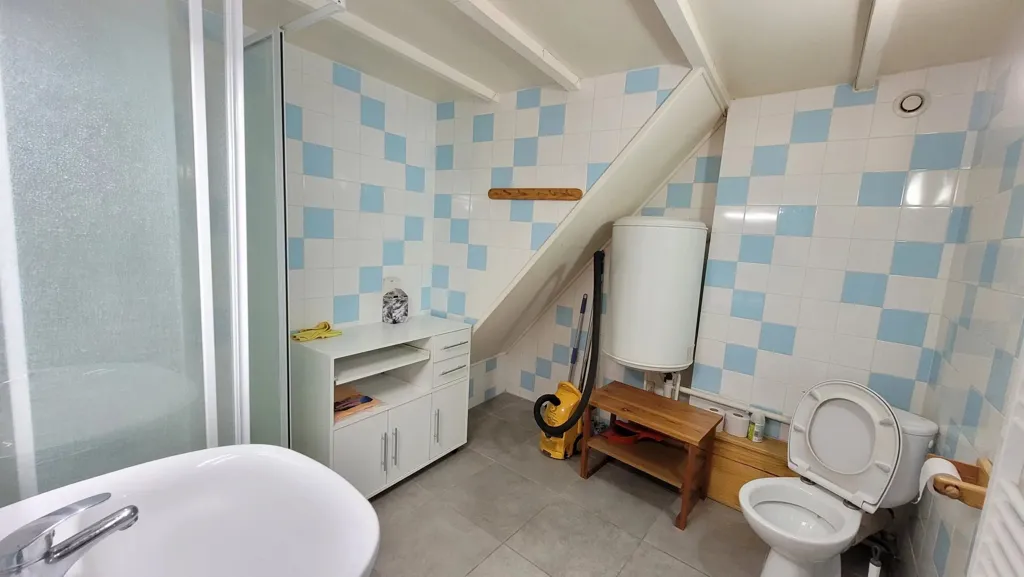 Salles de bain - Studio Meublé en Duplex en Centre-Ville