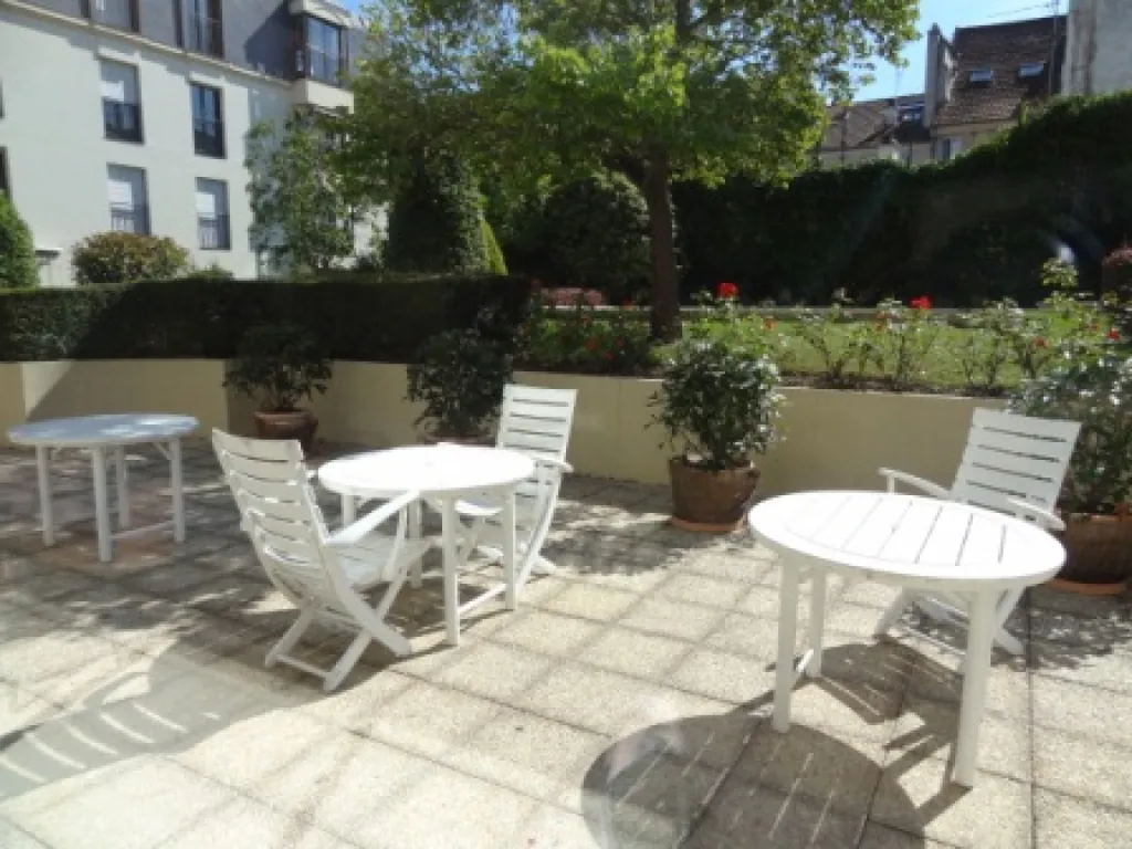 Terrasse - Appartement avec Vue Dégagée à Saint-Germain-en-Laye