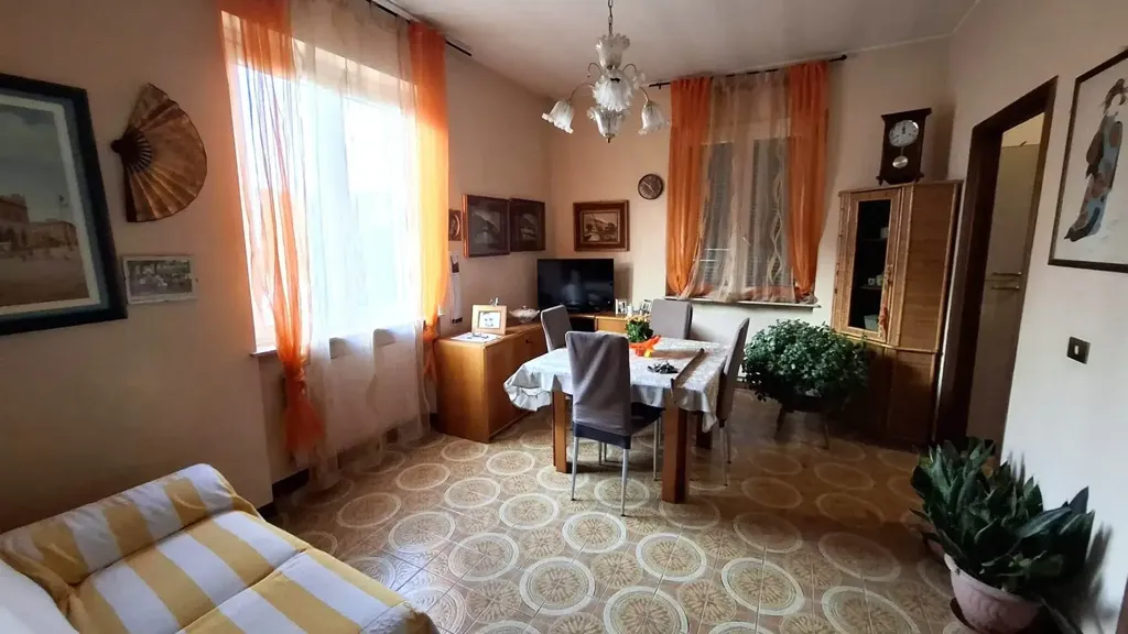 Salle à manger - Villa with Garden in Gossolengo Centre