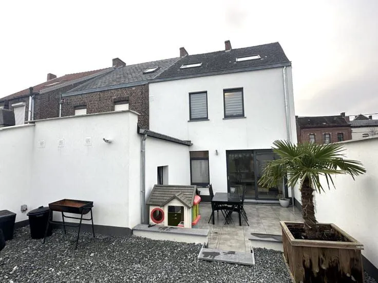 Aed - Ground Floor Flat with Spacious Terrace in Lessines