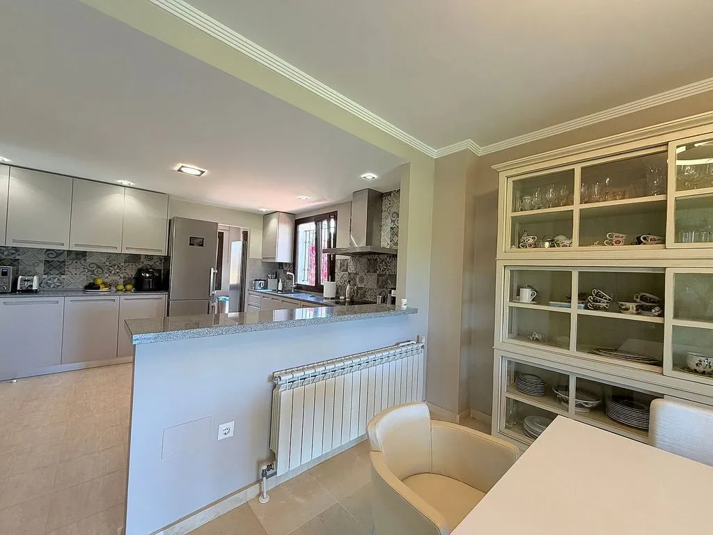 Köök - Villa with Pool and Golf Views in Villas y Golf