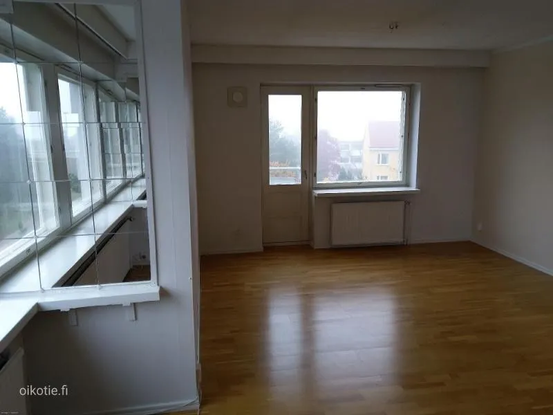 Living Room - Apartment with Balcony in Lauttasaari, Helsinki
