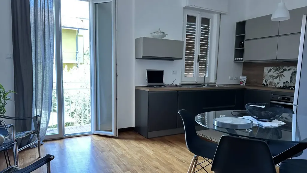 Cucina - Villa with Private Garden in Montegranaro, Pesaro