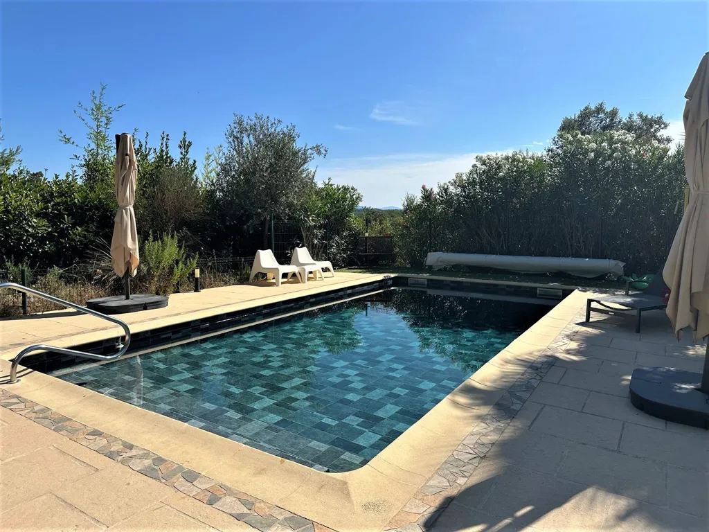 Bassein - Charming Ensemble with Pool near Thoronet