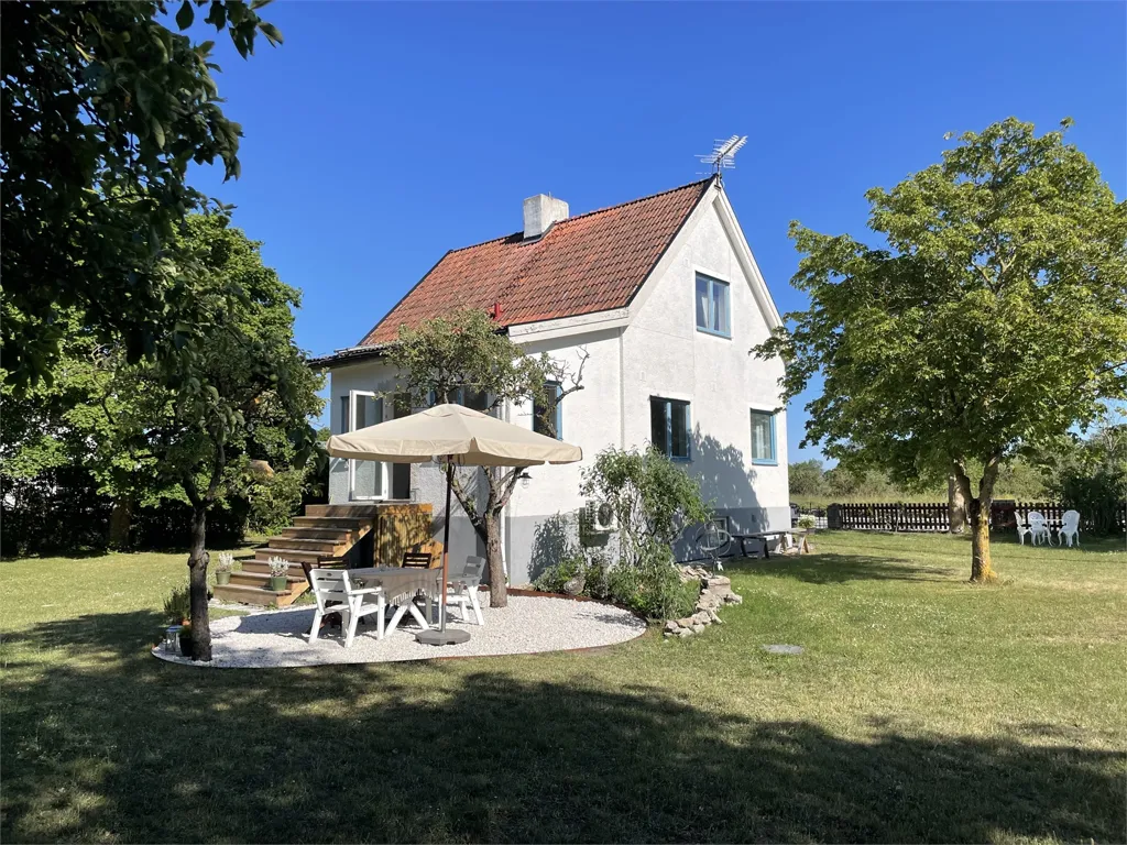 Giardino - Villa with Terrace in Norra Gotland