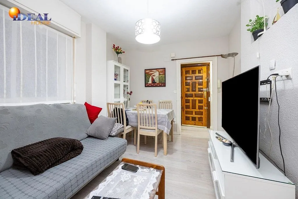 Elutuba - Furnished Flat in Gran Capitán, Granada
