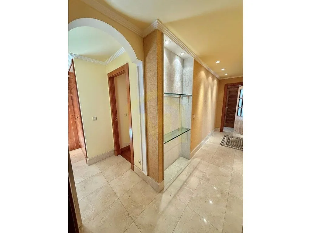 Hallway - Sunny Apartment with Terrace in Rosal
