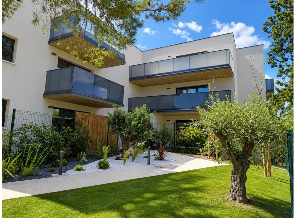 Aed - New 3-Bed Flat with Balcony in Montpellier