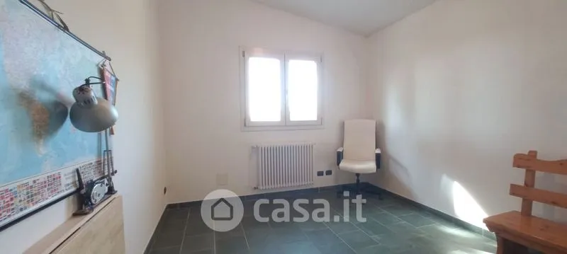 Bureau - Bifamiliar Villa with Balcony in Castel Guelfo