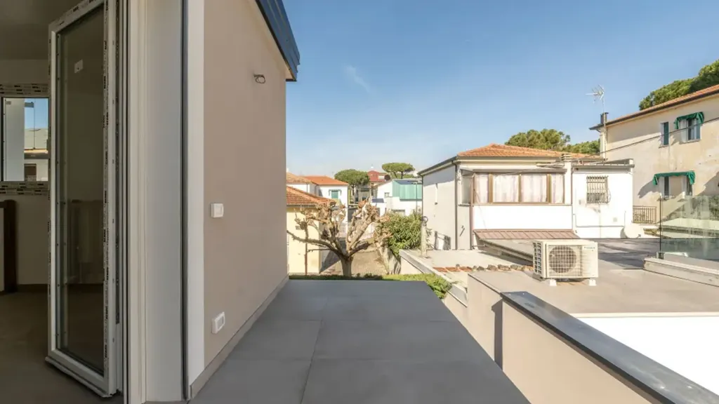 Terrass - Rear-Facing Apartment with Private Garden in Cervia