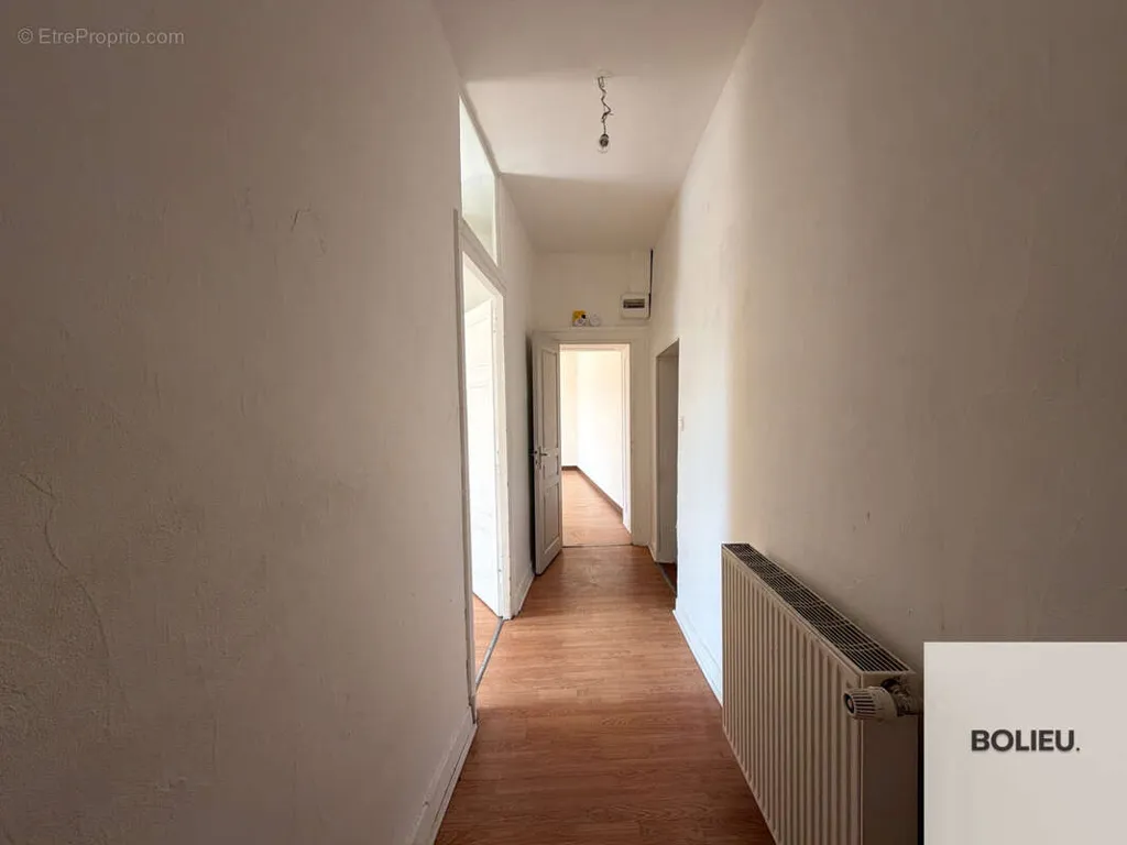 Hallway - Investment Building with Shops in Belley