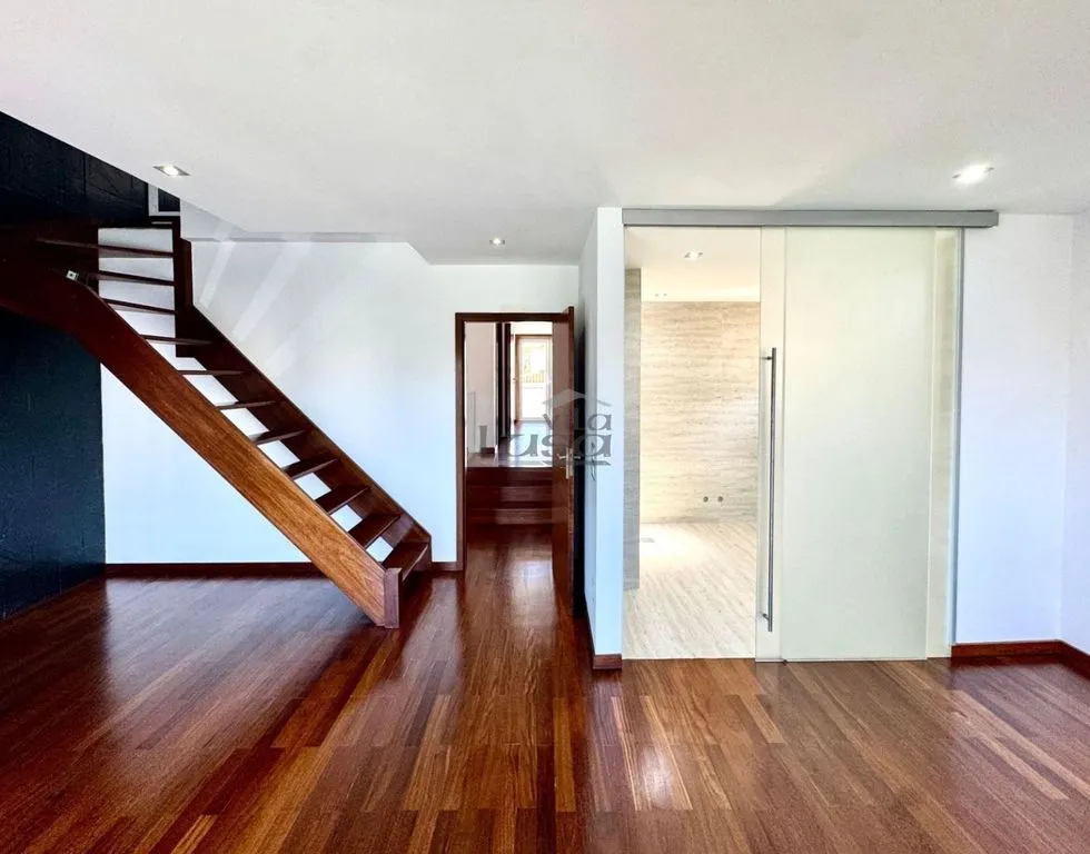 Zimmer - Luxury House with Pool in Matosinhos