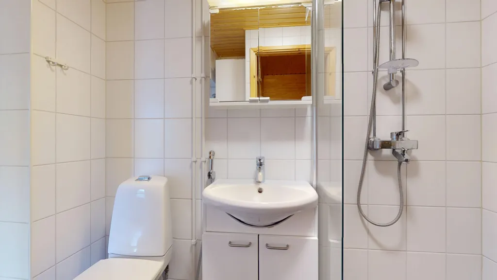 Vannitoad - Apartment with River View in Salo