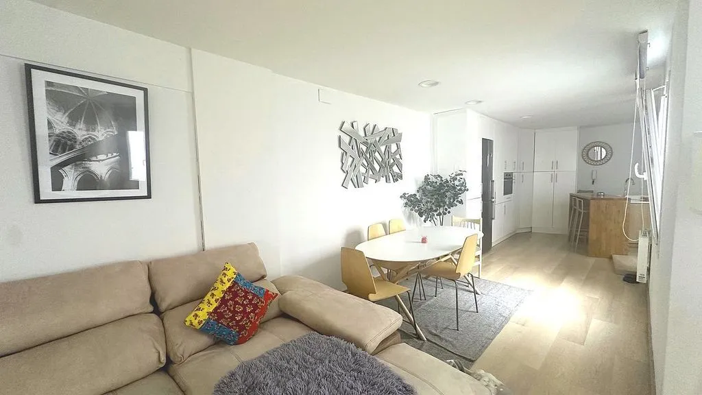 Elutuba - Apartment with Balcony in Castro Centre