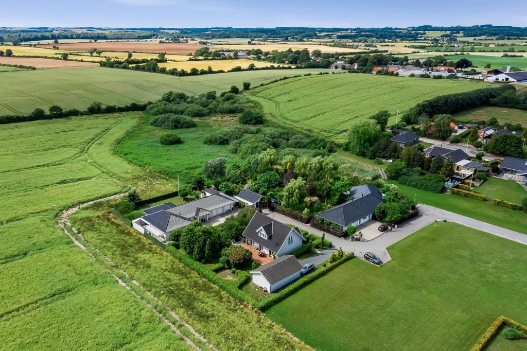 Vue aérienne - Villa with Terrace in Snave, Haarby